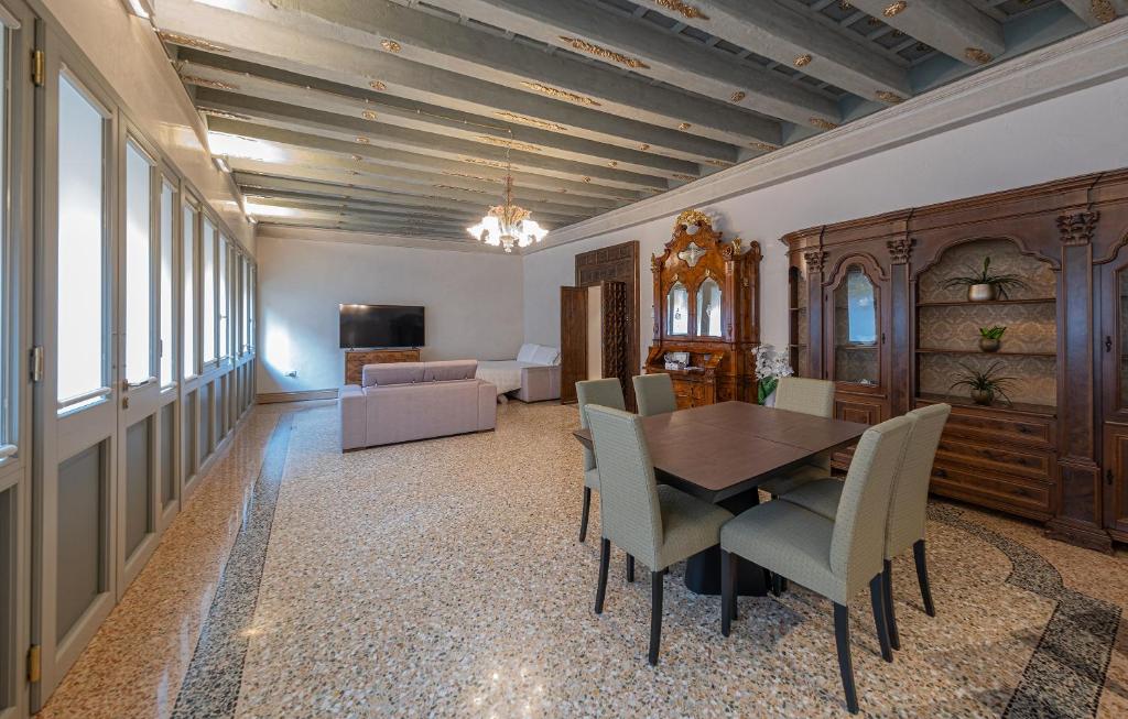 Canonica Apartment - Eclettica Hospitality - Housity