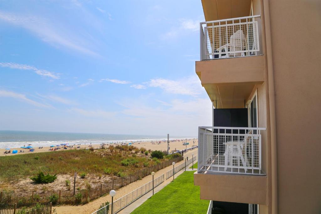 Dunes Suites Oceanfront photo