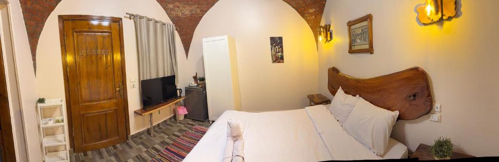 King Sahure Pyramid Inn - King Room With Garden View