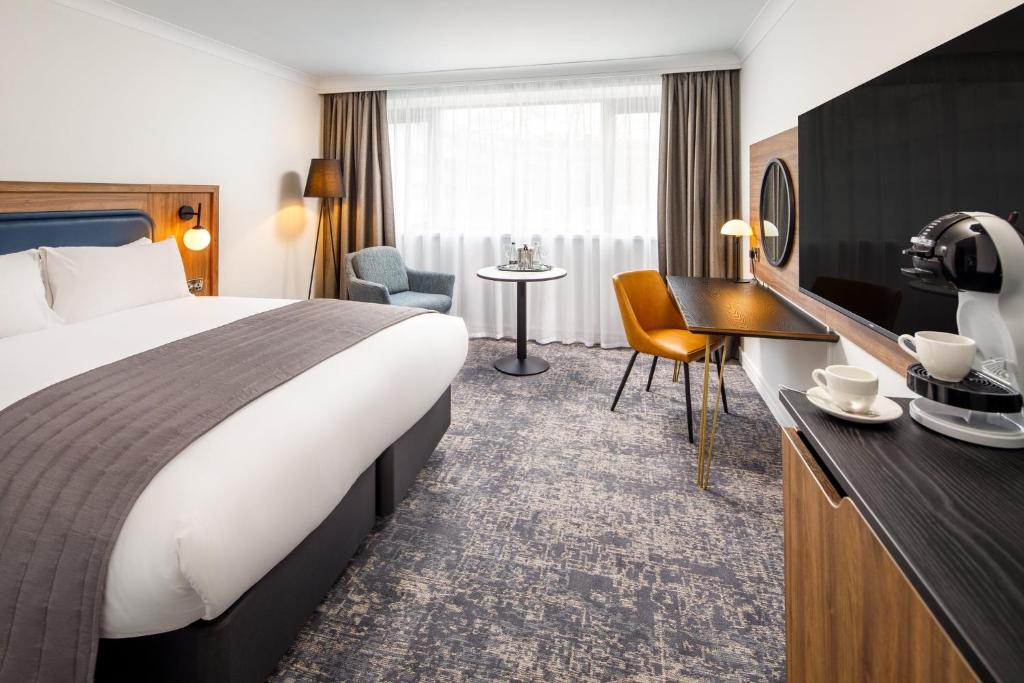 Crowne Plaza Manchester Airport, an IHG Hotel - 