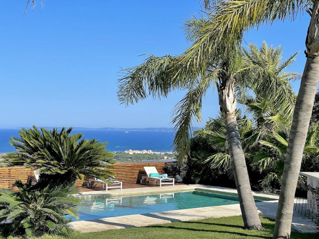 Mas des îles d'Or - Vue mer unique, Piscine chauffée, Jacuzzi, Tennis