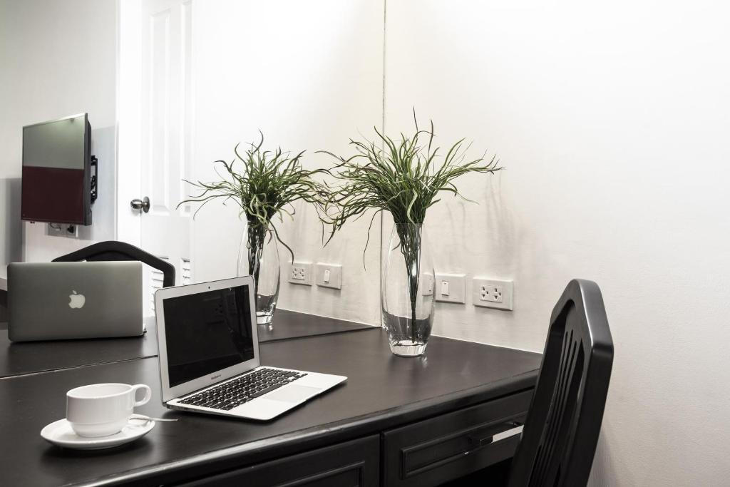 The Step Sathon - Resim 9