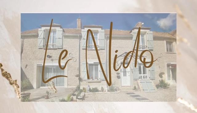 ใบรับรอง รางวัล เครื่องหมาย หรือเอกสารอื่น ๆ ที่จัดแสดงไว้ที่ Le Nido
