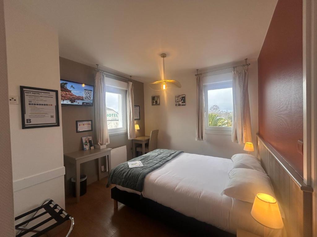 BRIT HOTEL Lannion vers Perros-Guirec - Chambre Double Confortable