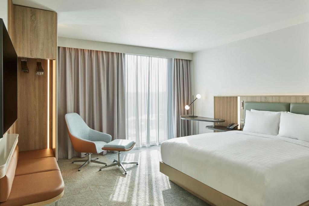 Courtyard by Marriott Sheffield 6