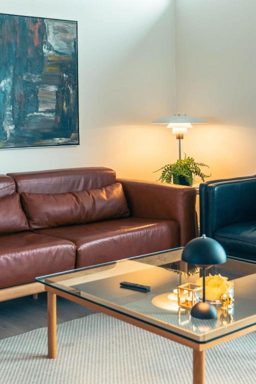 High End 4 BR Home in Hoyvik for 7-8 guests