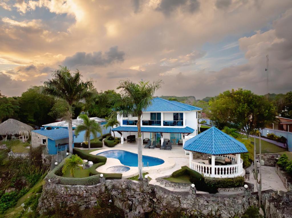 Villa Boca de Yuma - Housity