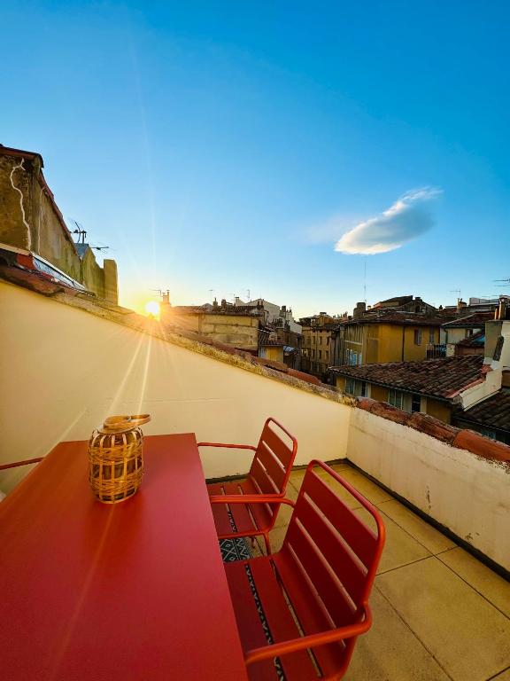 Rare duplex with rooftop terrace