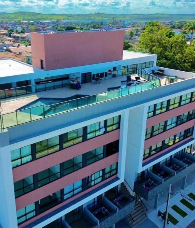 an overhead view of a building with a lot of windows at Departamento ideal in Ipojuca