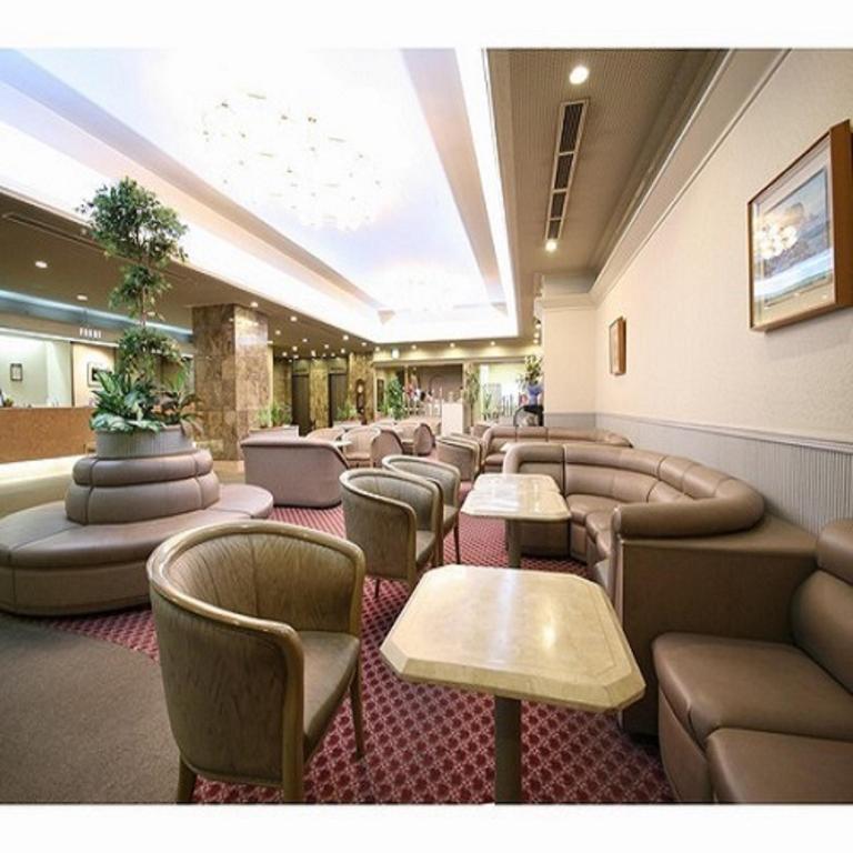 Posezení v ubytování Hotel Crown Hills Takefu
