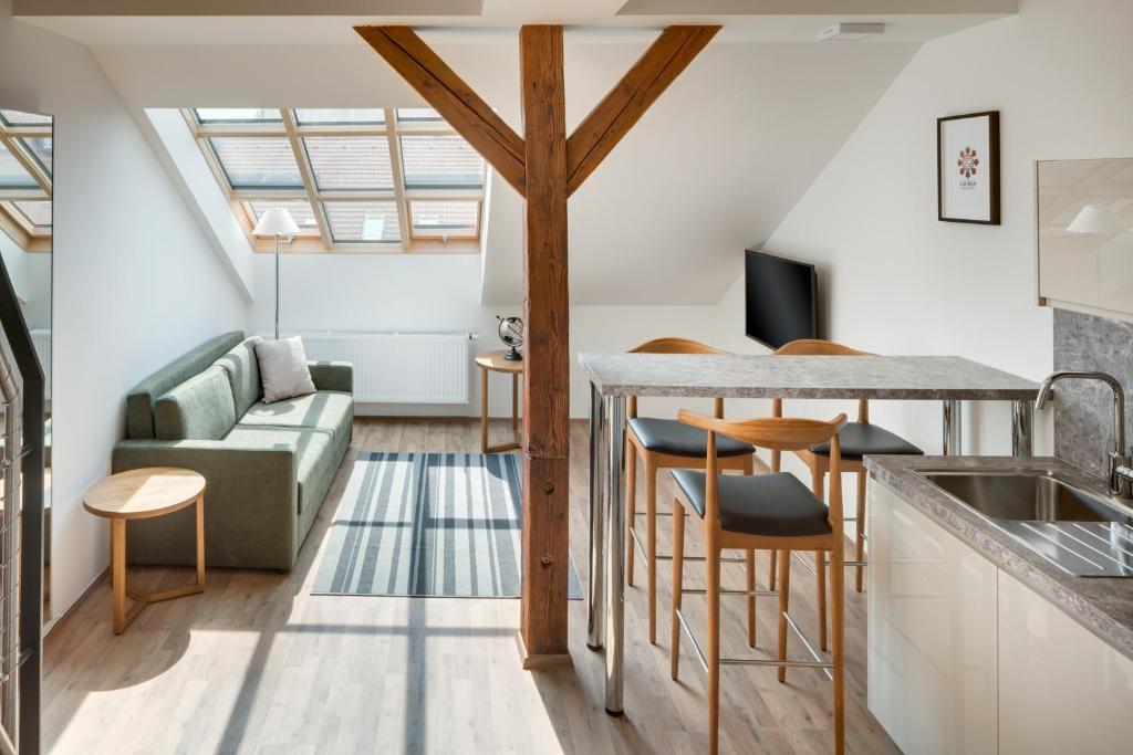 Louren Apartments - 