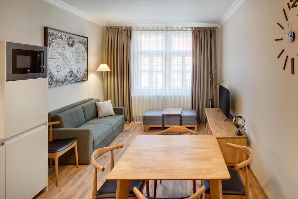 Louren Apartments - 