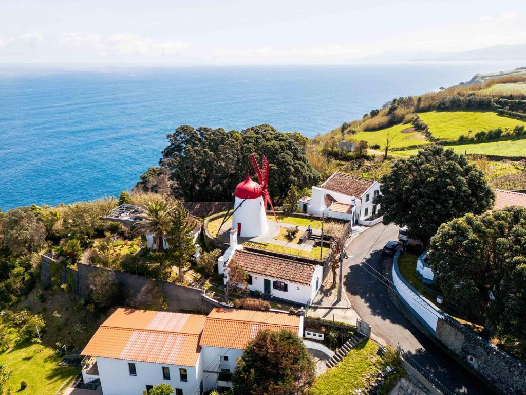 Casa do Moinho - Garden & Sea View Retreat