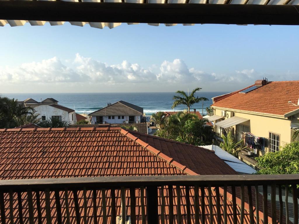 Ansteys Beach Self Catering Apartments - 