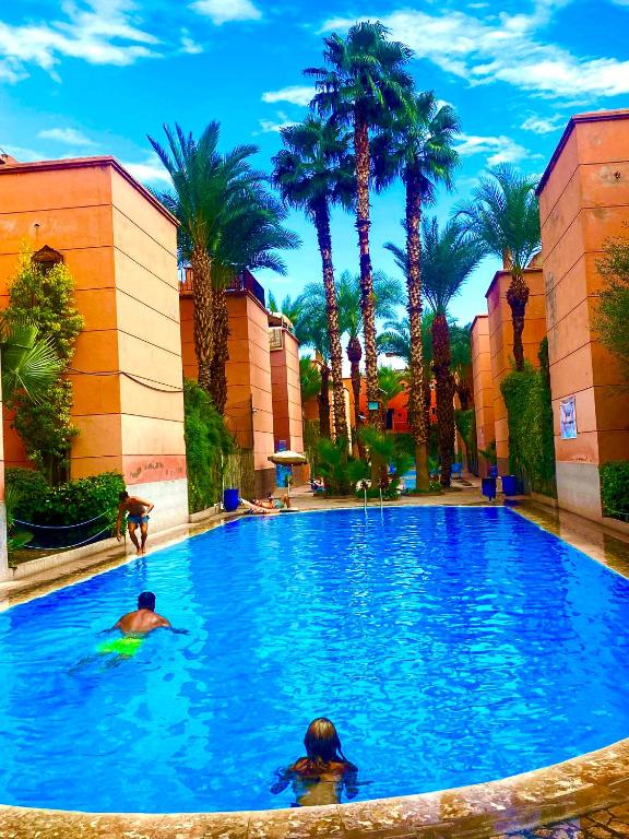 Riad Atlas with 3 Pools & Jacuzzi near Medina — photo 2