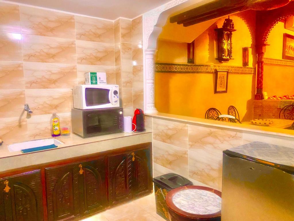 Riad Atlas with 3 Pools & Jacuzzi near Medina — photo 4