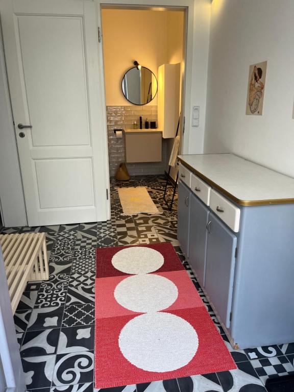 Charming Studio with Patio