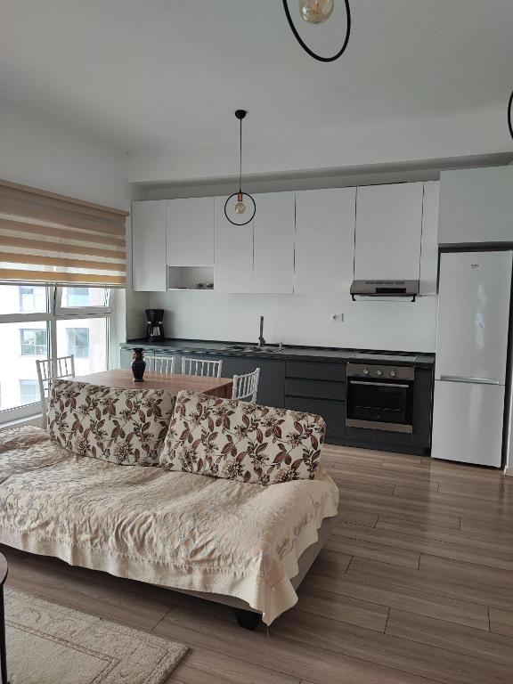 M21 Apartment