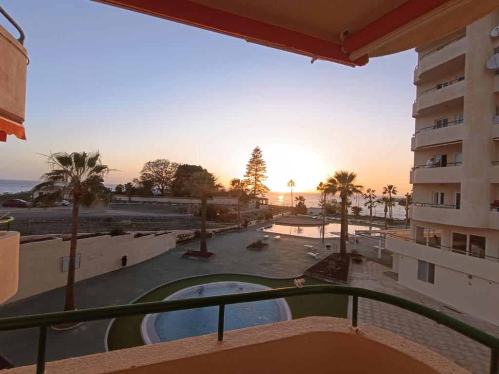 Costamar - Vistas espectaculares al océano y piscina 2 habitaciones