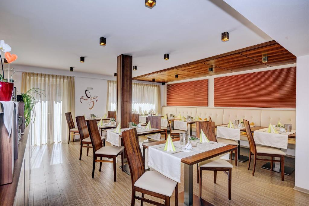 Restaurace v ubytování Garni Apparthotel St Valentin