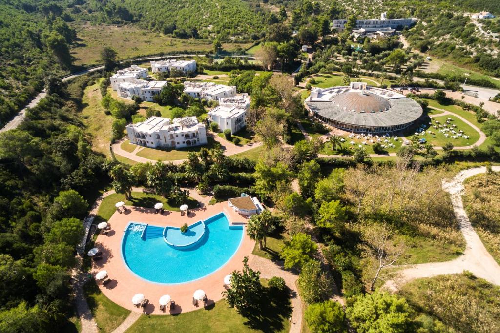 A bird's-eye view of Life Resort Gusmay Beach & SPA - Hotel Cala del Turco