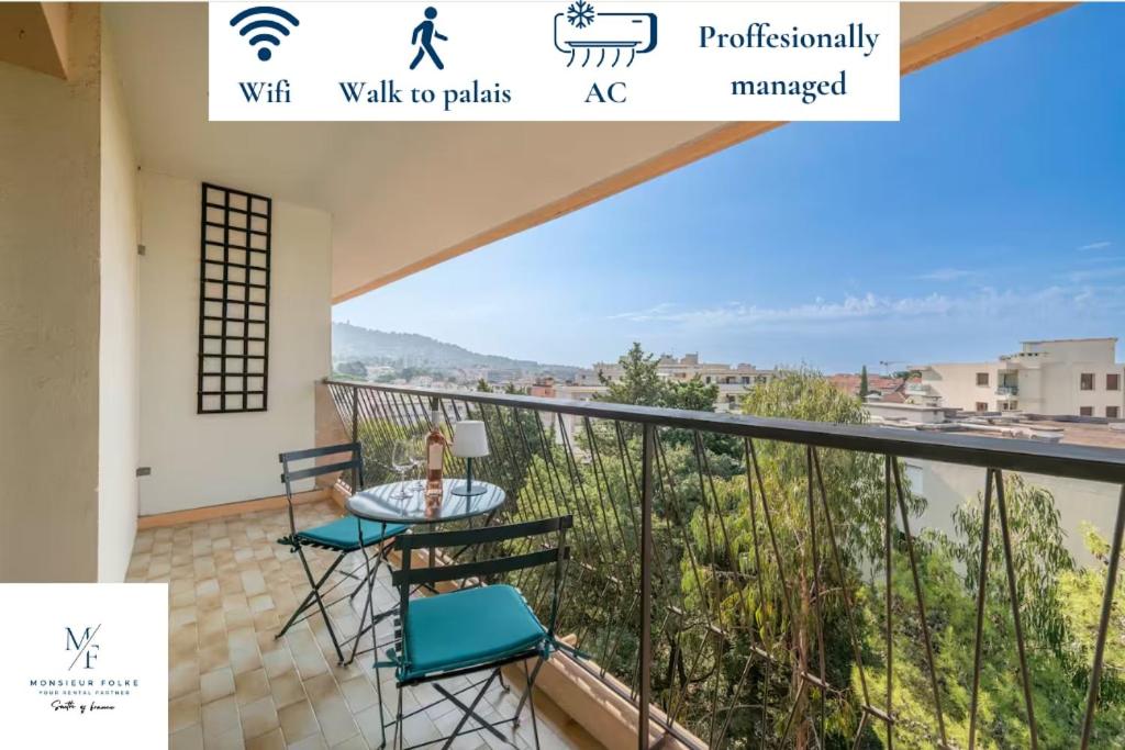 Two bed - Walk to the beach