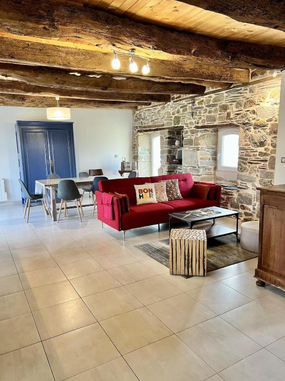 Gîte Ty Kalon Breizh - Three-Bedroom Holiday Home