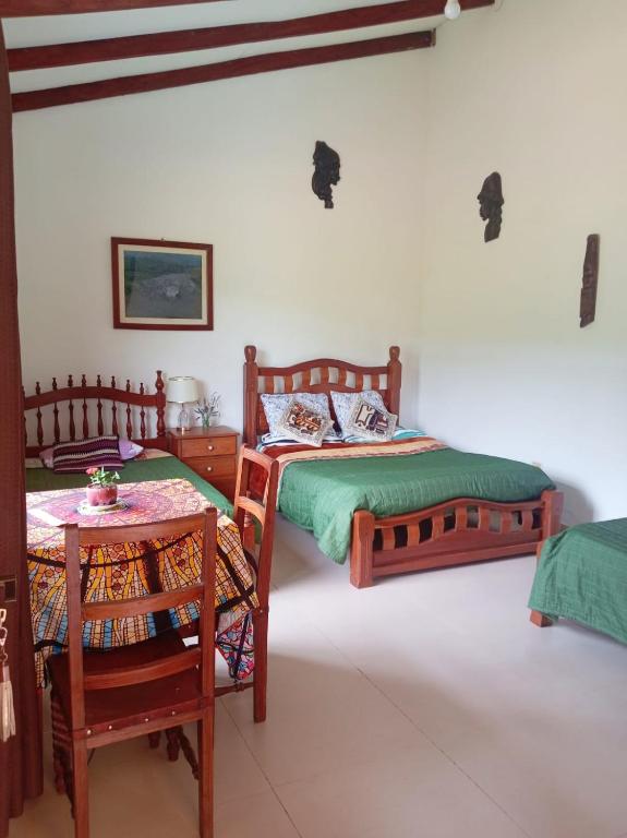 Llit o llits en una habitació de Looking Samaipata