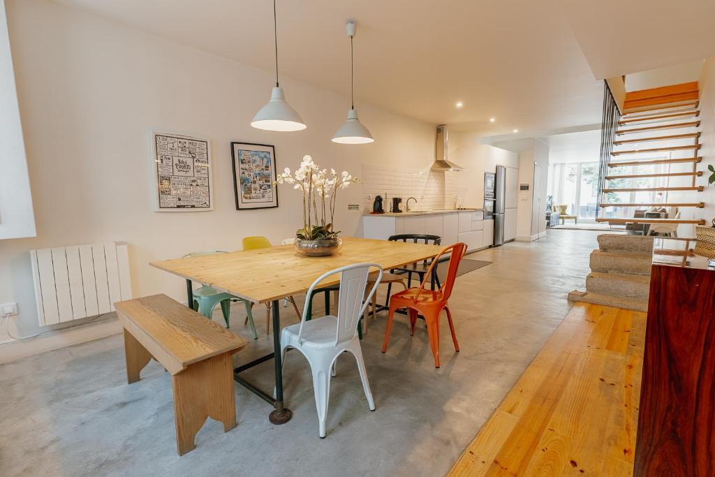 Urban Refuge 4BD by Vacationy