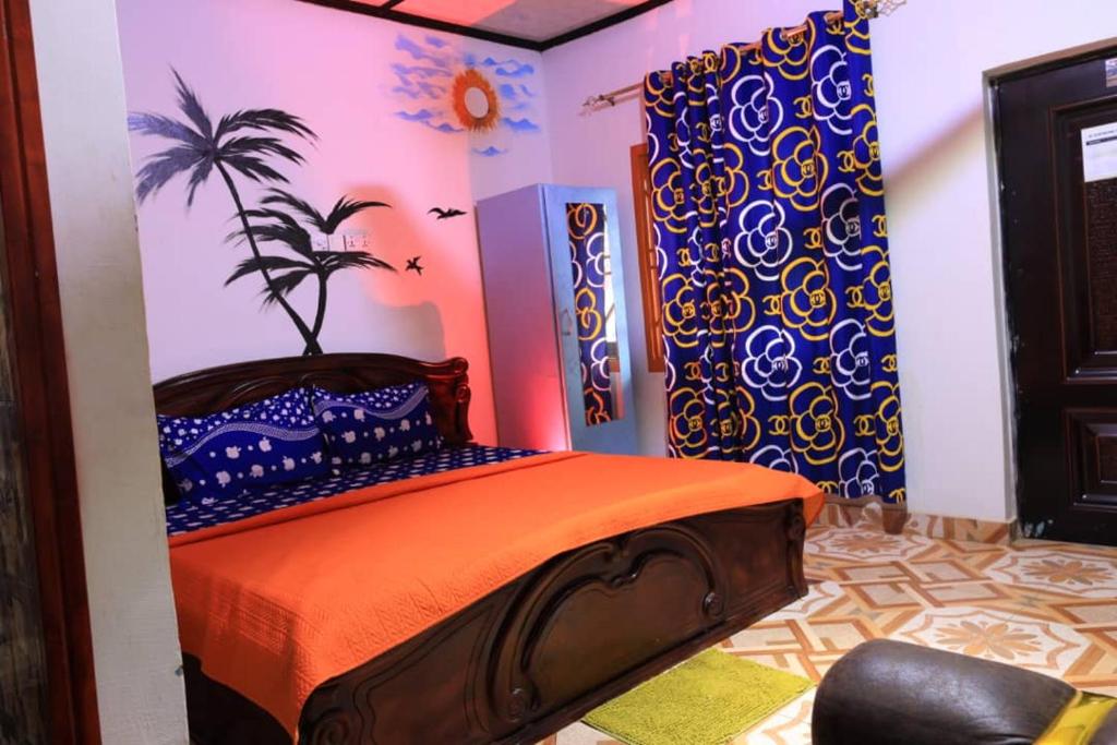 Llit o llits en una habitació de Supreme Lodge
