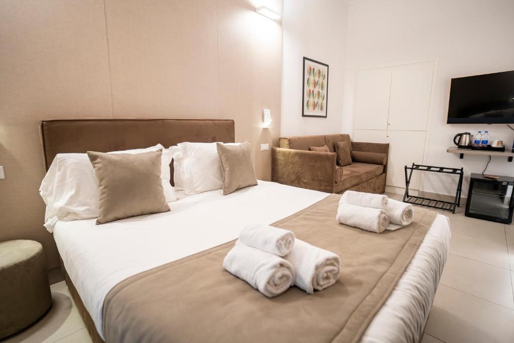 Cicerone's Luxury Suites