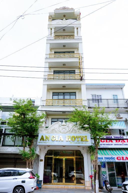 a building with a store in front of it at An Gia Hotel in Quy Nhon