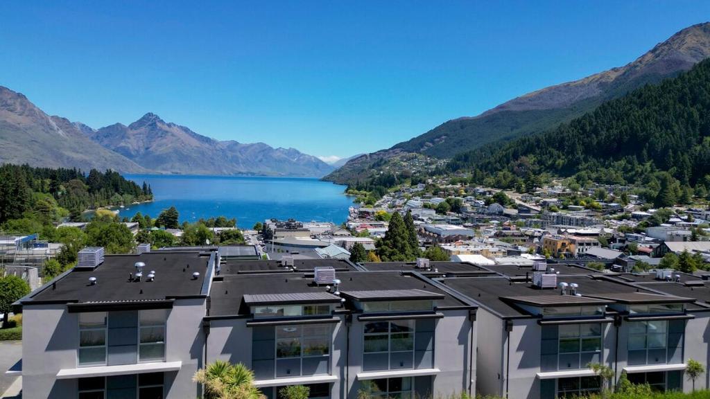 Luxury in Downtown Queenstown, Queenstown (updated prices 2026)