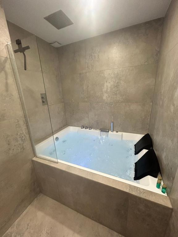 Suite Dreams - Balnéo & Sauna – photo 9