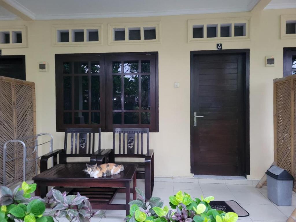 Koi Gili Guest House - 高级三人间