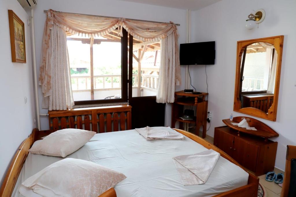 Hotel Mishel - Housity