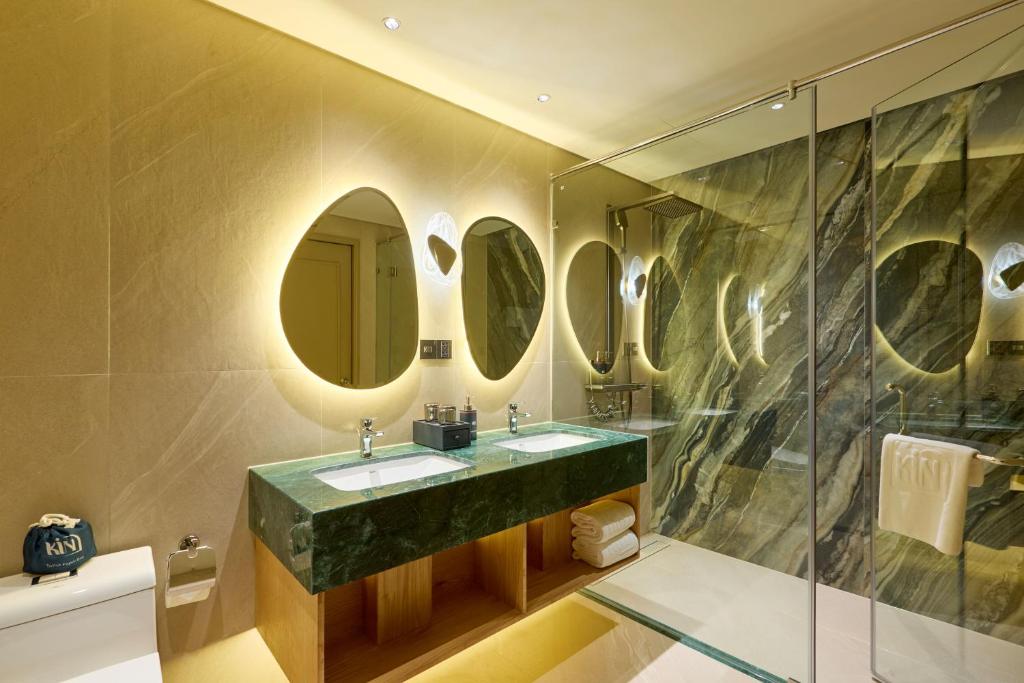 Kin Signature Suite