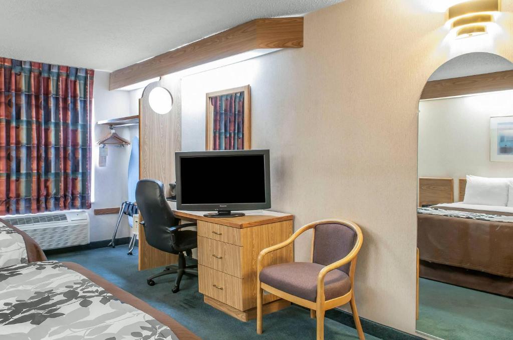 Sleep Inn University photo