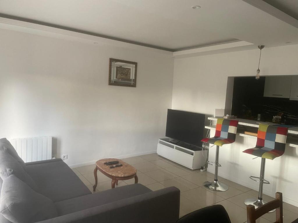 Eden du thillay - Two-Bedroom Apartment