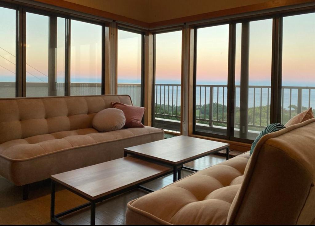 シャイニングブルーIZU AWA Resort