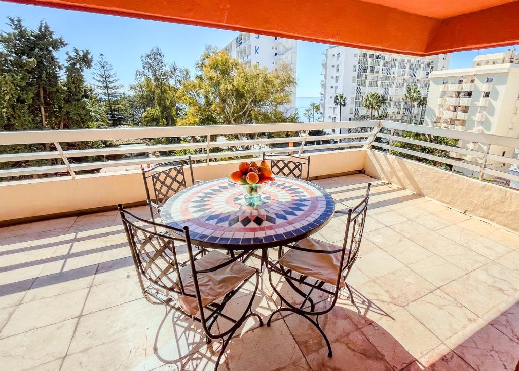 Spacious Two Bedroom Apartment in Marbella Centre