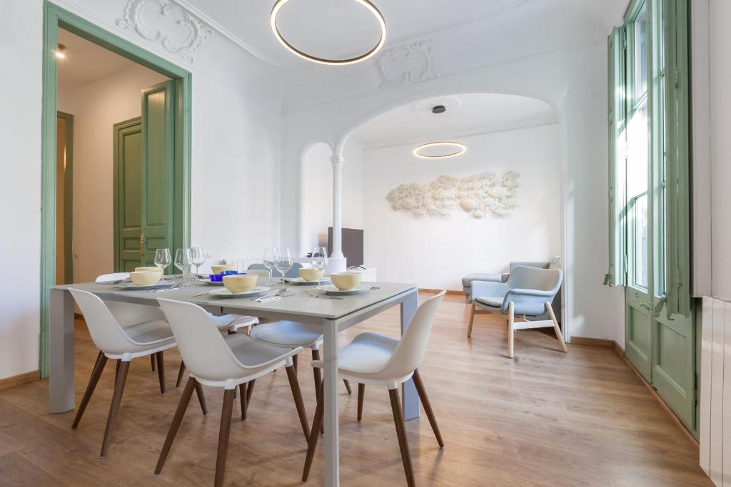 Modernist Apartment 2