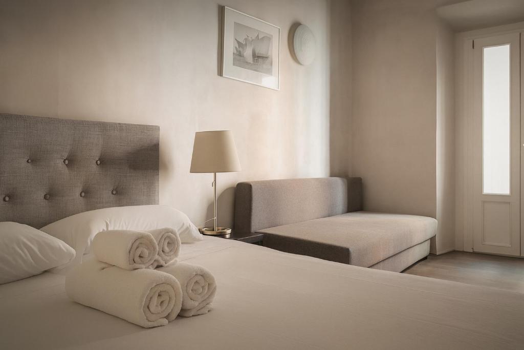 Casa Milano - Apartments and Rooms - Duomo's Whisper, balcony