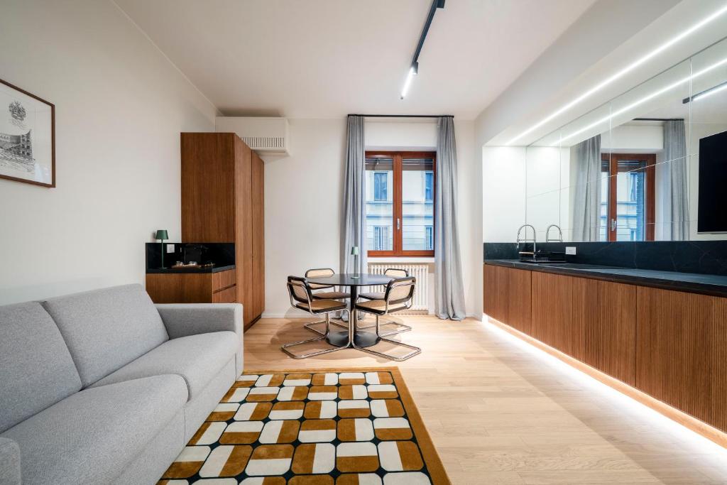 Tantardini House near Navigli-Bocconi