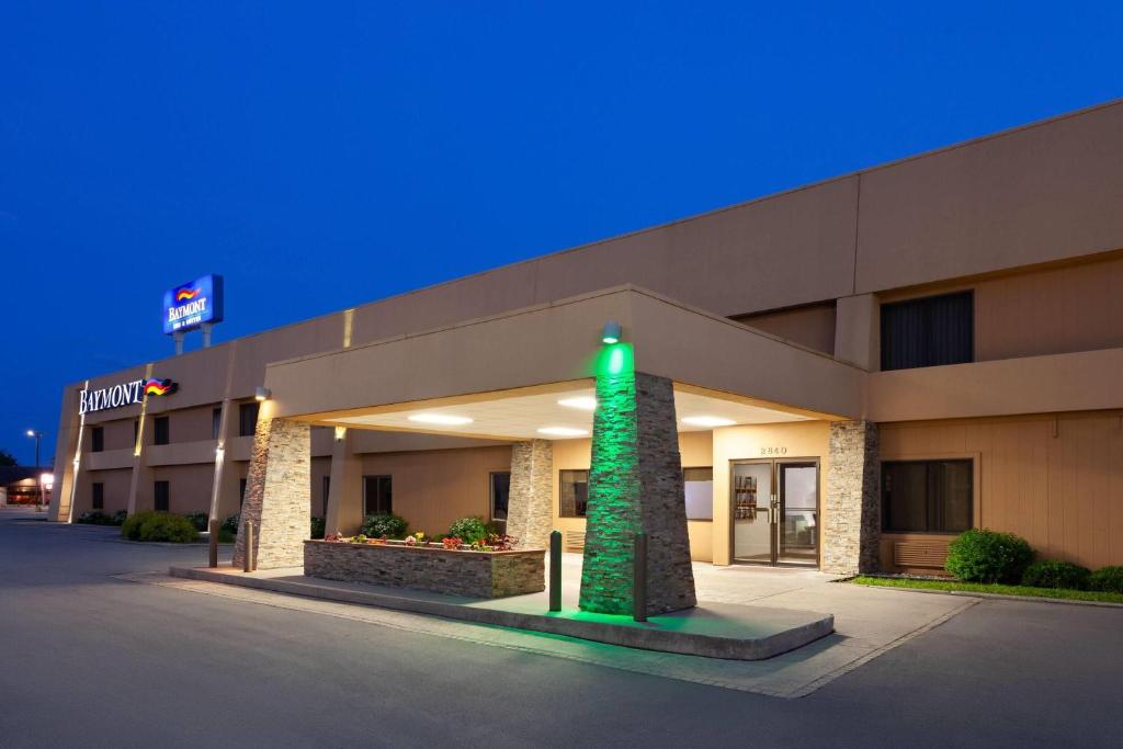 Baymont by Wyndham Green Bay photo