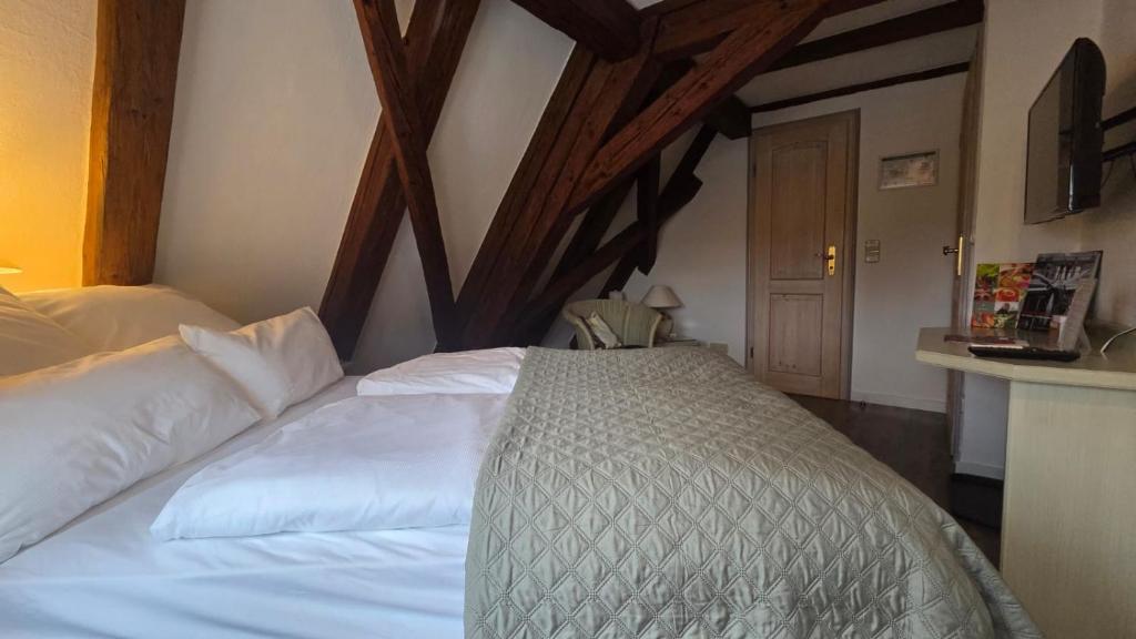 Altes Pfarrhaus Hotel und Restaurant - Habitación Doble Pequeña