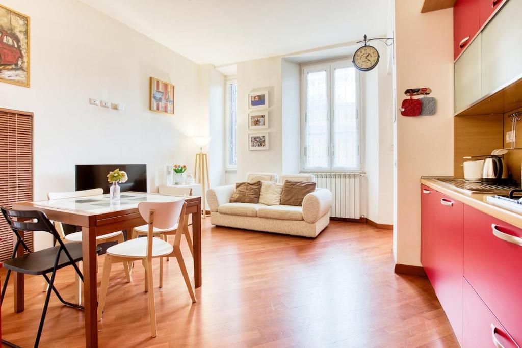 Easylife - Milan - Campionesi 3 - Porta Romana
