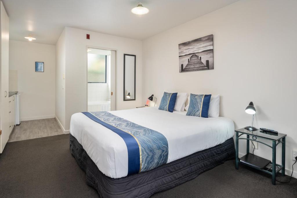ASURE Phoenix Motor Inn - 