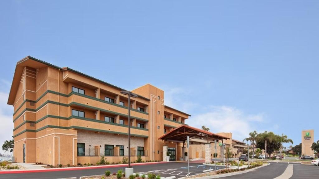Holiday Inn Express Hotel & Suites Ventura Harbor by IHG, Ventura