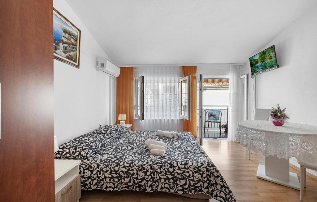 Gorgeous Apartment In Vodice